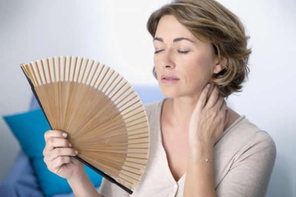 Menopausia temprana: cómo los estudios de laboratorio ayudan a cuidar tu fertilidad